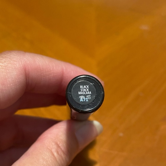 MAC Stack Mascara - Picture 8 of 13